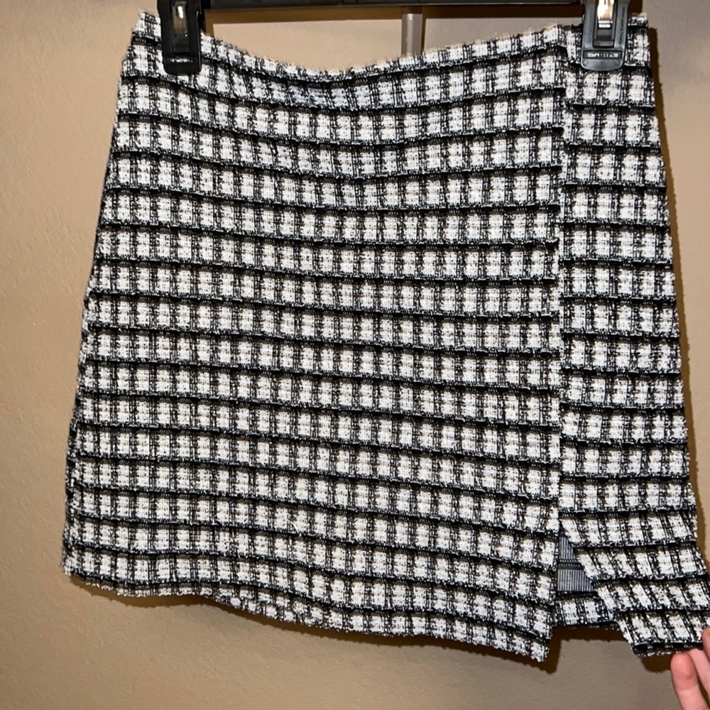 H&M Plaid Skirt w/ Mini slit